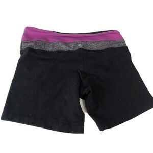 Lululemon shorts black, purple, gray size:4